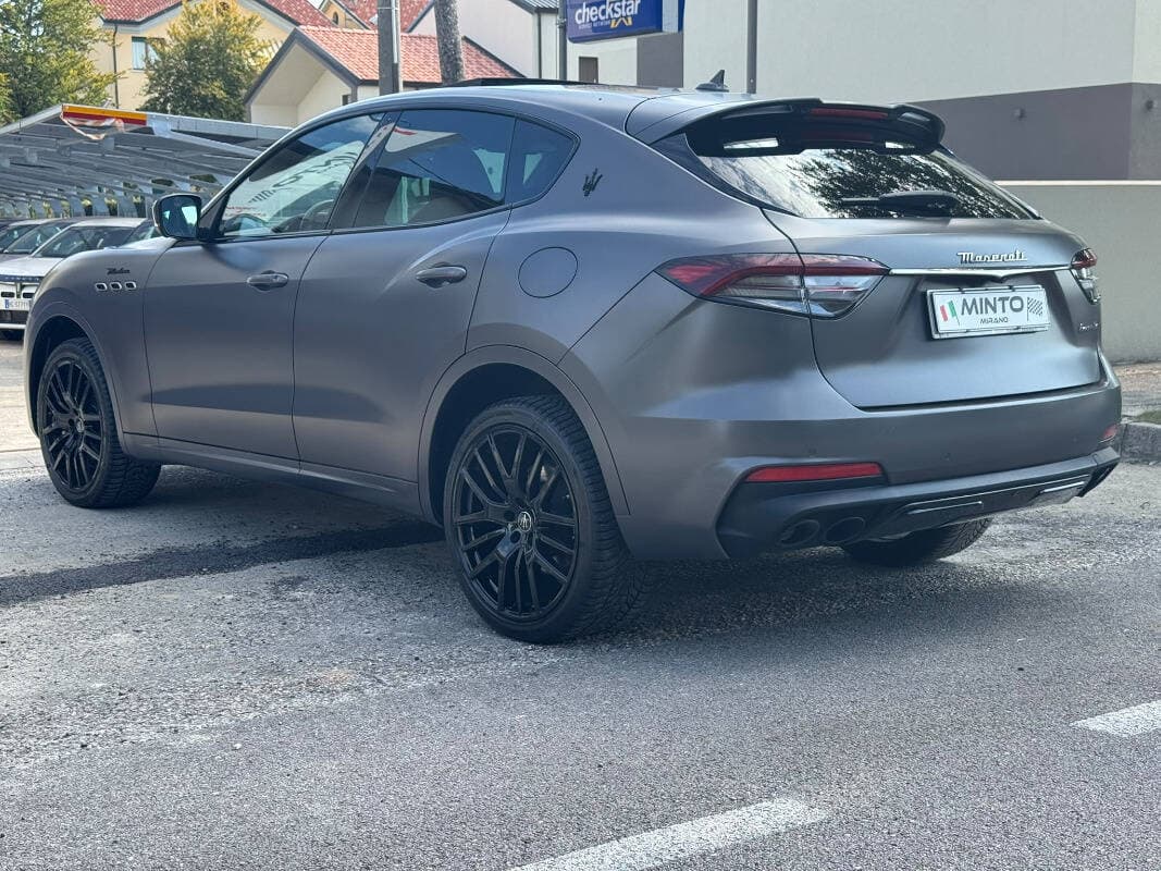 Maserati Levante 3.0 V6 Modena 350 CV auto — foto 3 di 29