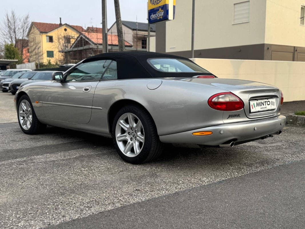 Jaguar XK I XK8 convertibile 4.0 — foto 3 di 23