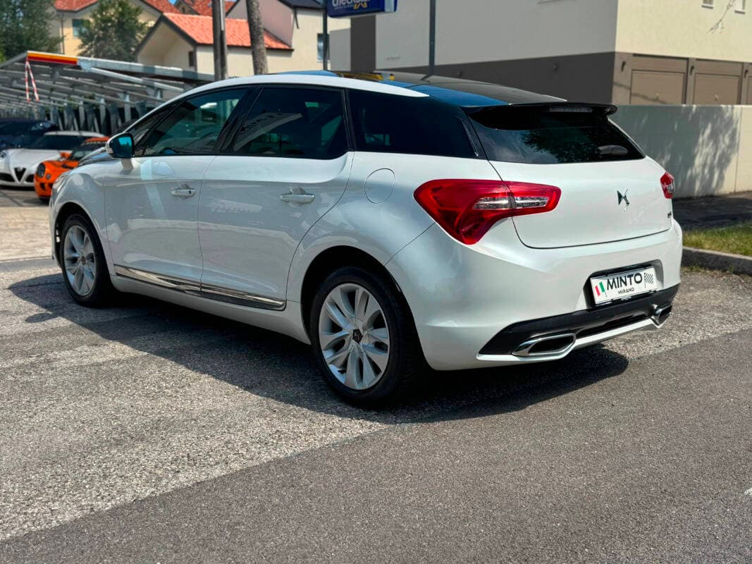 DS DS5 1.6 thp Sport Chic S&S 165 CV eat6 — foto 2 di 20
