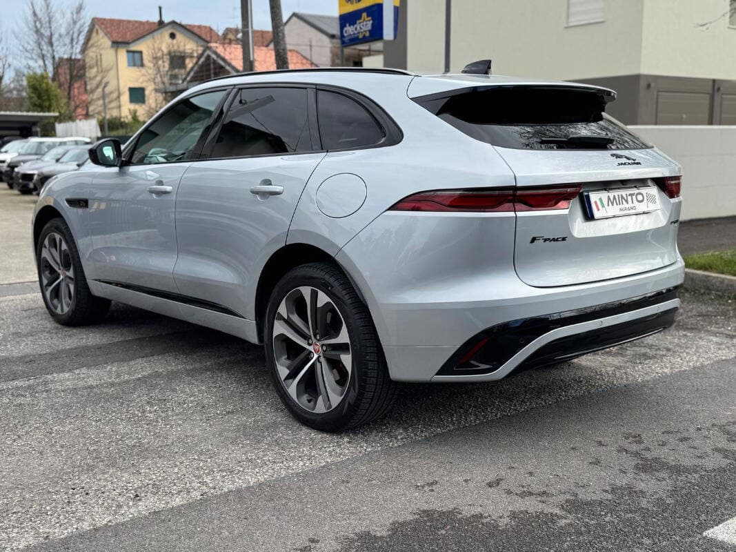 Jaguar F-Pace 2.0 i4 PHEV R-Dynamic HSE AWD 404 CV auto — foto 2 di 27