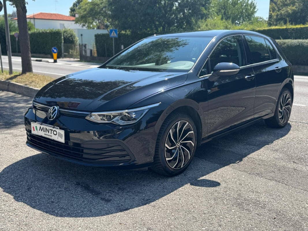 Volkswagen Golf 1.0 TSI evo Life 110 CV — foto principale