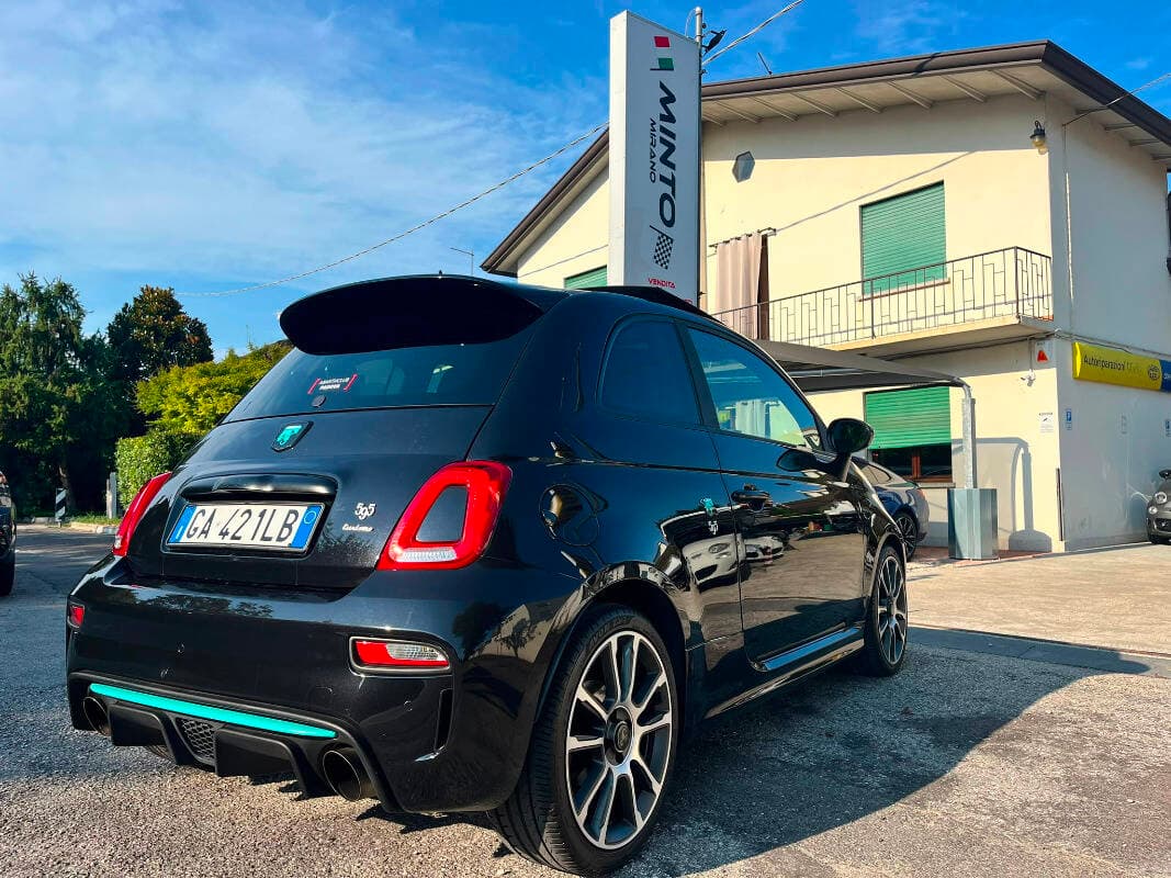 Fiat 500 X 1.5 t4 hybrid Sport 130 CV DCT — foto 2 di 34