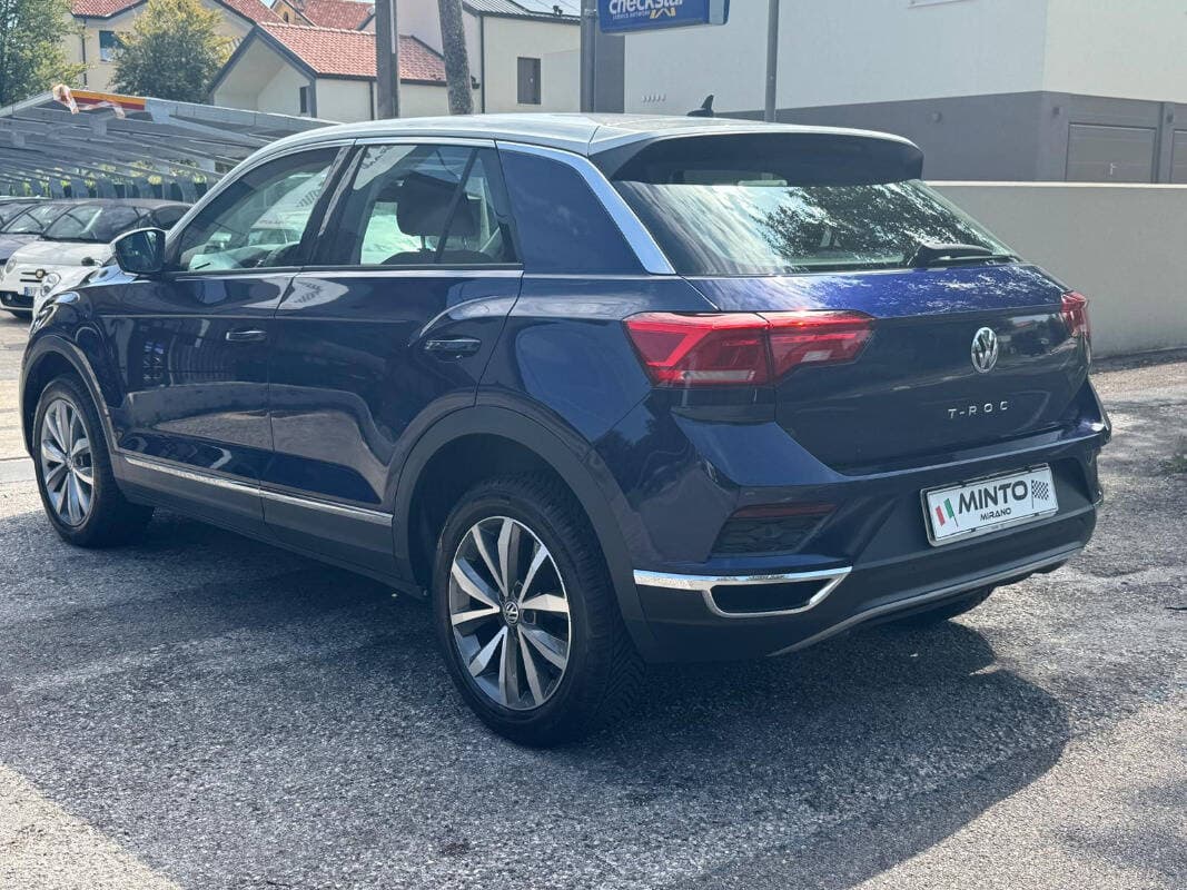 Volkswagen T-Roc 1.5 TSI Style DSG — foto 2 di 20